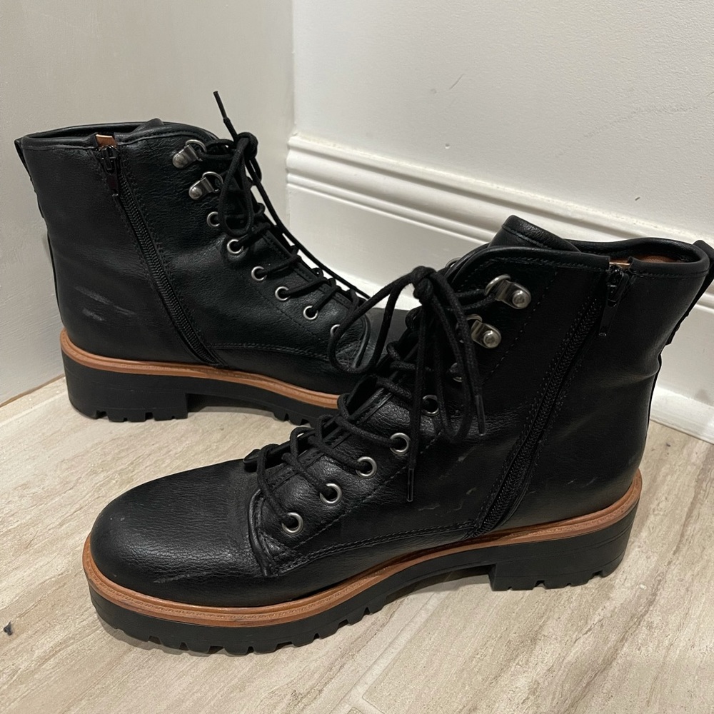 Indigo Rd. Combat boots